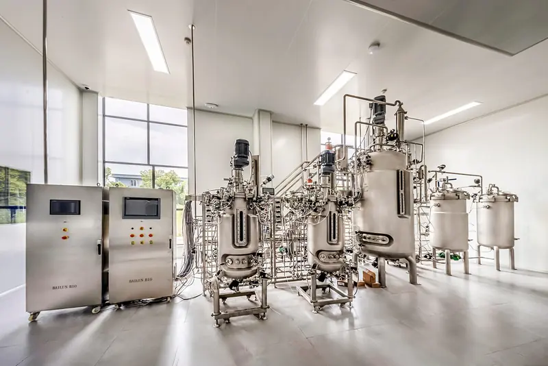 Fermenter train with process piping, Zhoushan site.